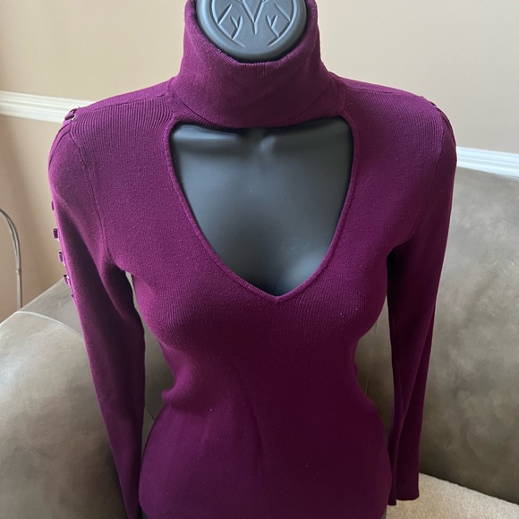 Guess Sweater with cutout sleeves and gold rings…Eggplant Color…Size S - Picture 1 of 2